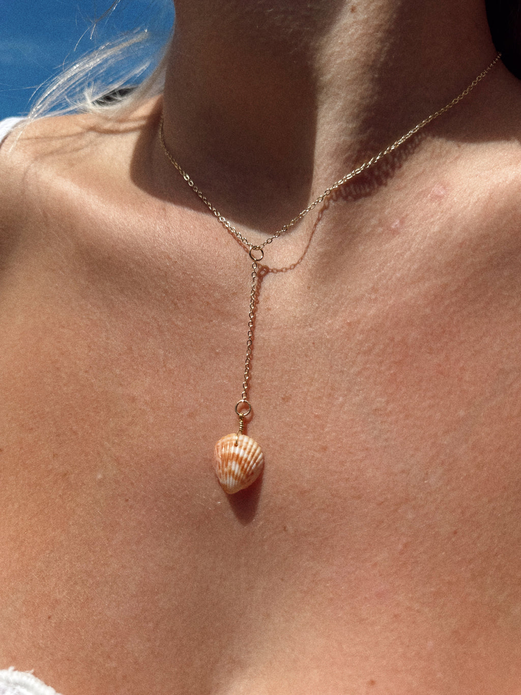Scallop shell drop necklace