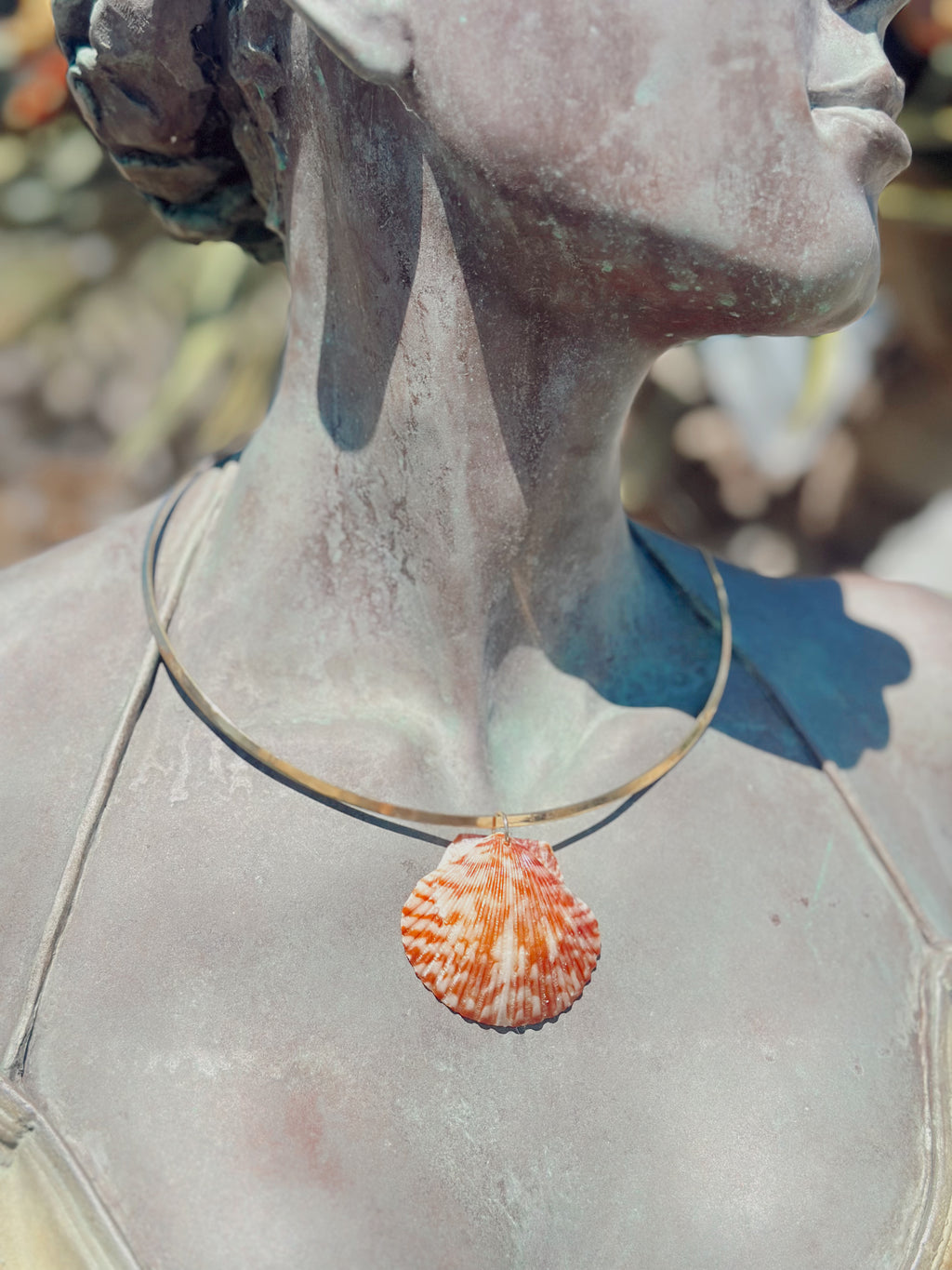 Scallop Choker Necklace